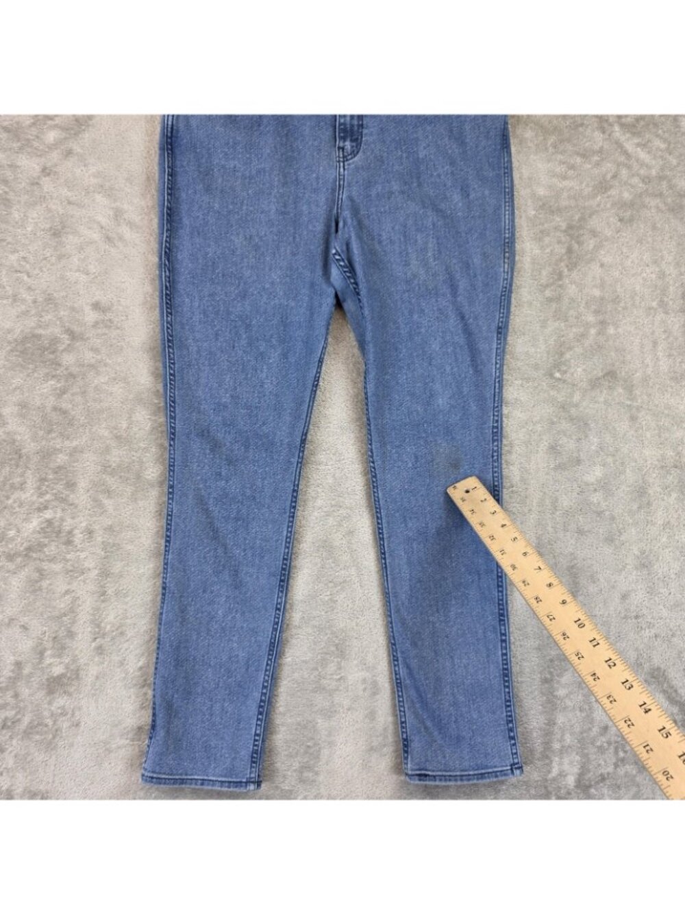 Levis Line 8 Jeans Womens 34 Blue Medium Wash Skinny Slim Stretch Denim Pants - Picture 2 of 13